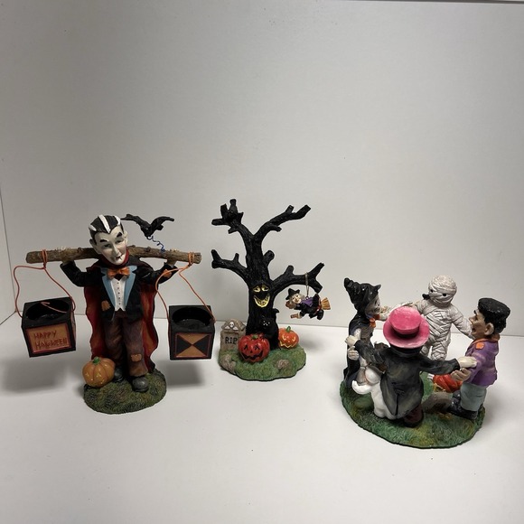Other - 4/$25 Sale! Lot Of 3 Halloween Figures Vampire Spooky Tree Mummy